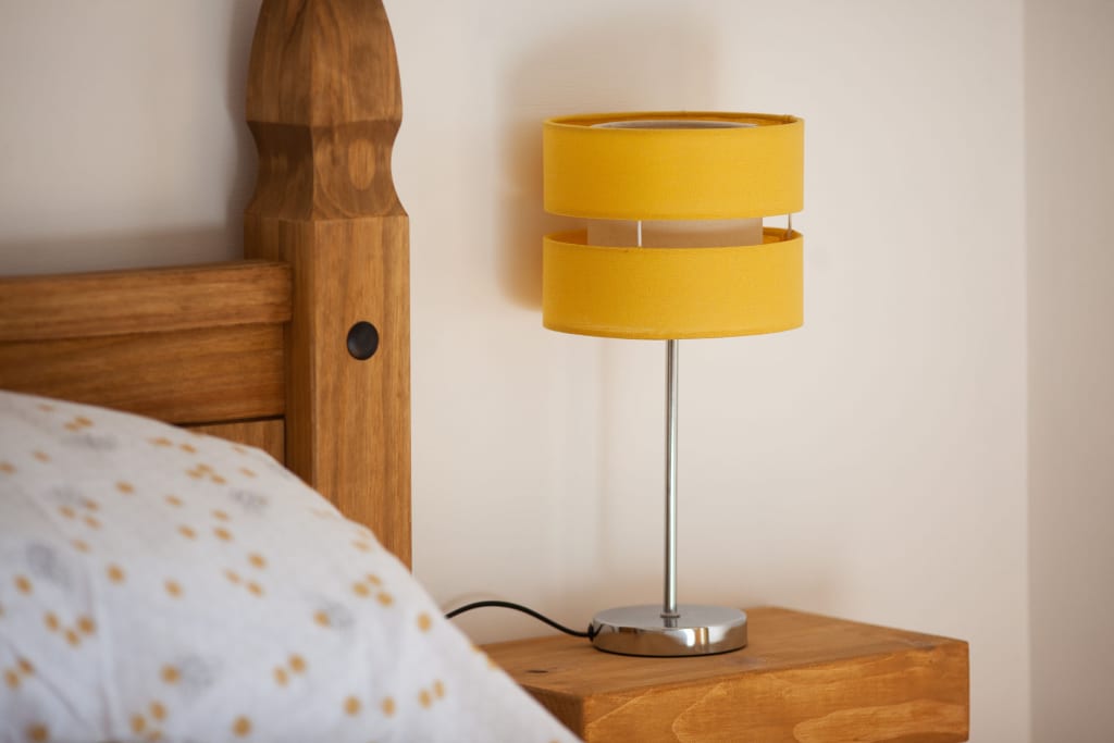 RoseBarn_BedroomLamp