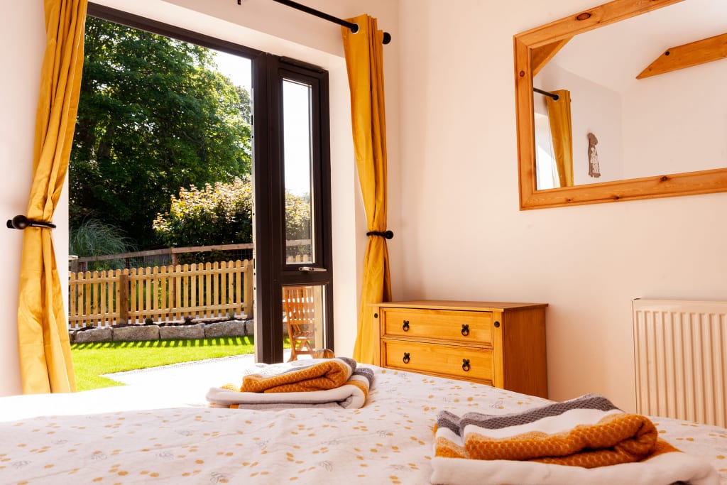 RoseBarn_BedroomView